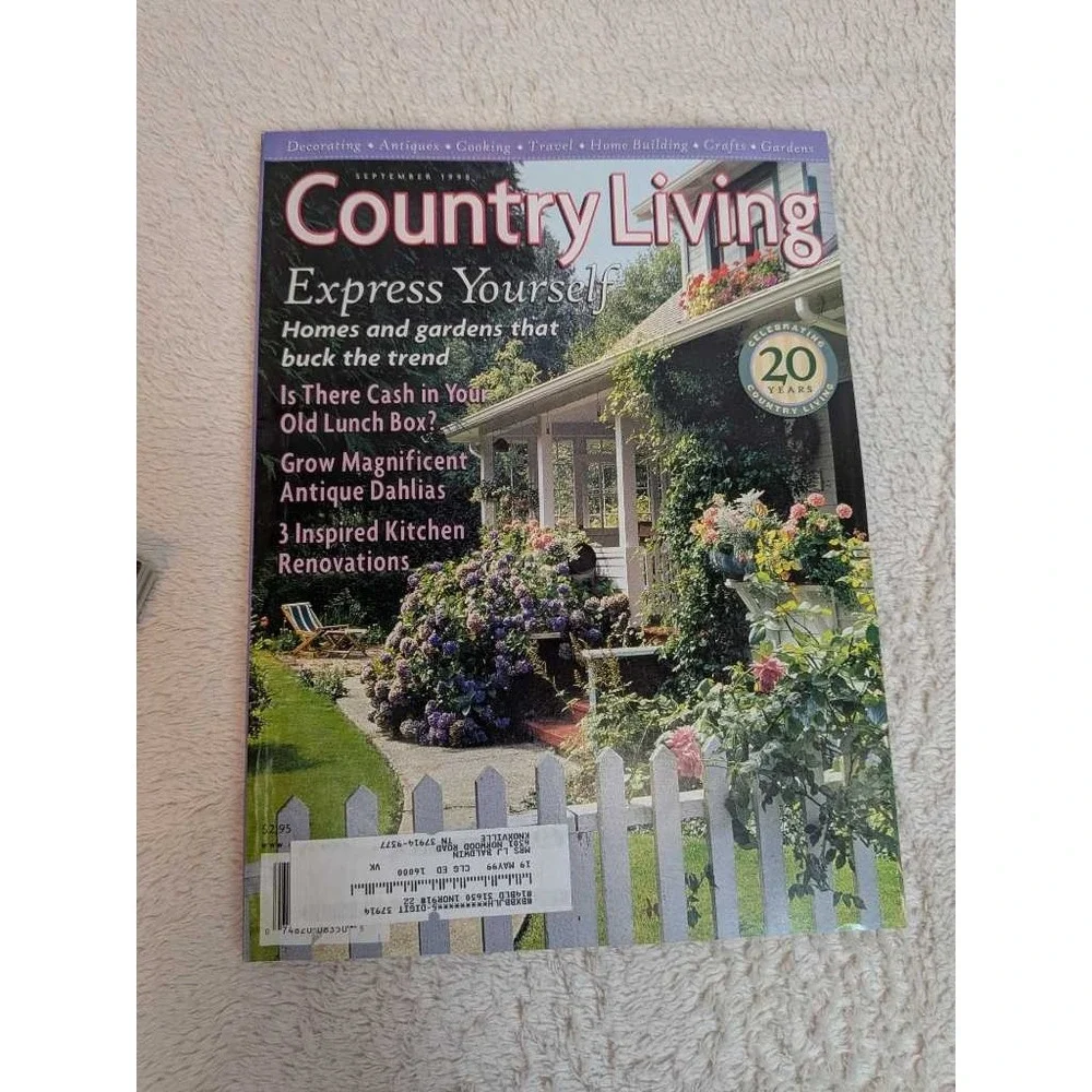 Country Living Magazine Lot - 5 Issues Decorating Cooking Antiques Real Estate